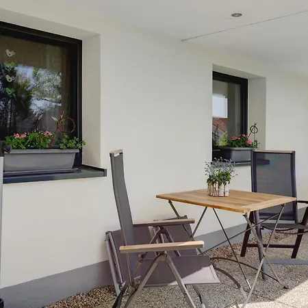 Staffe Apartment *